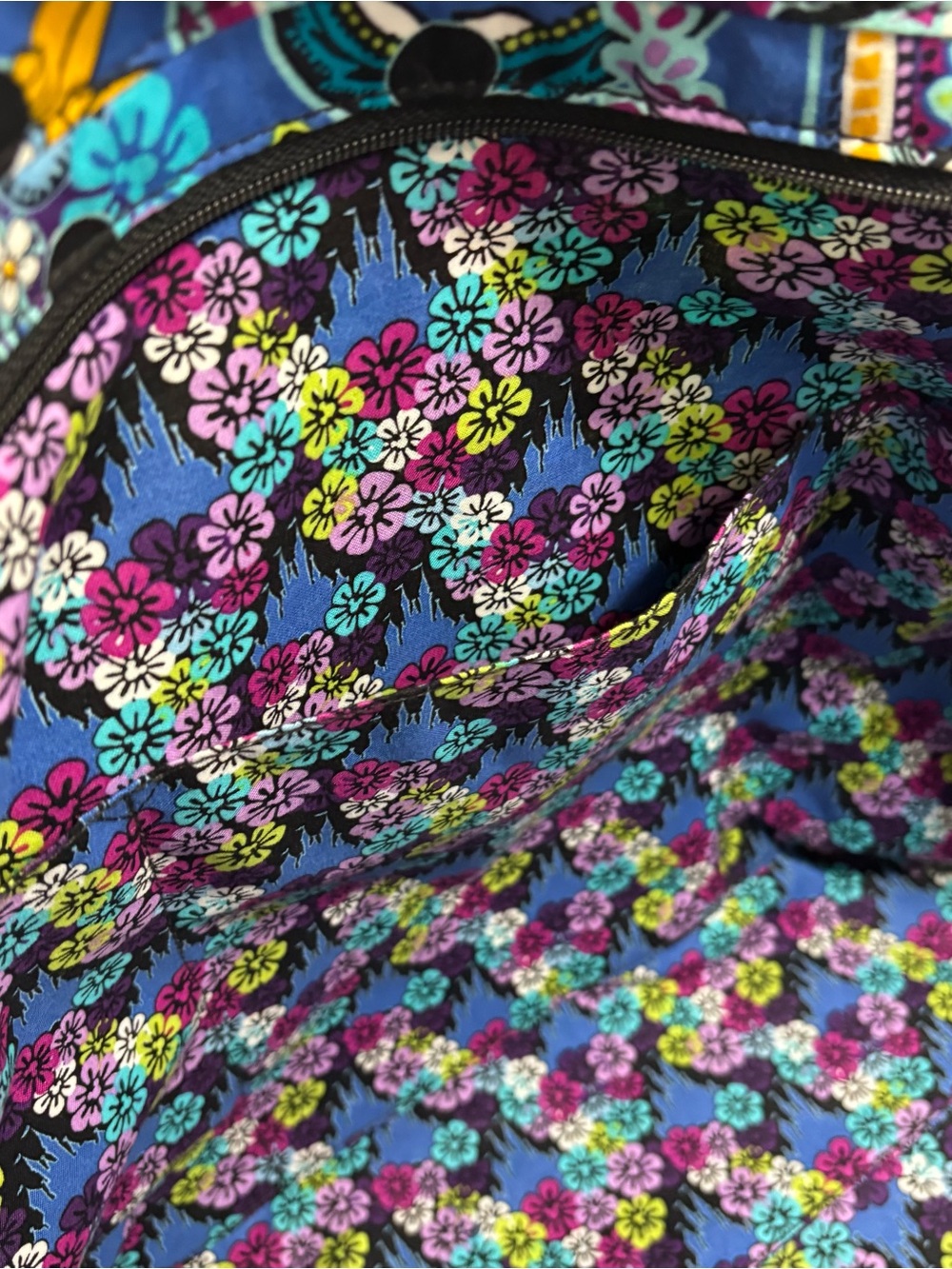 Vera Bradley Disney Parks Iconic Vera Tote Mickey's Paisley Celebration-Like New - Picture 9 of 13